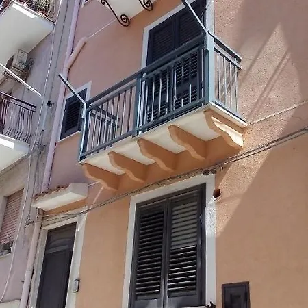 La Casa Dei Nonni Bed & Breakfast *
